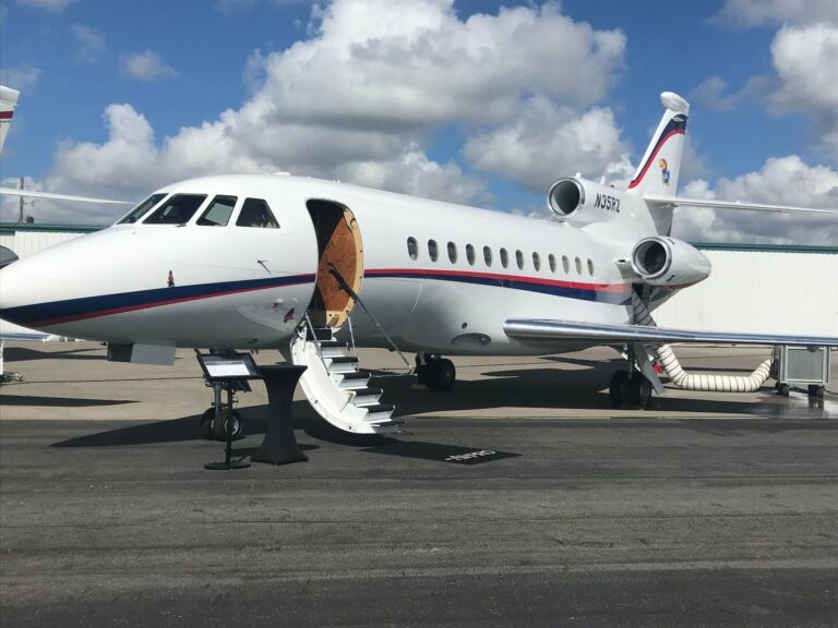 Hyra privatjet: Bäst uthyrare & Vanliga misstag att undvika